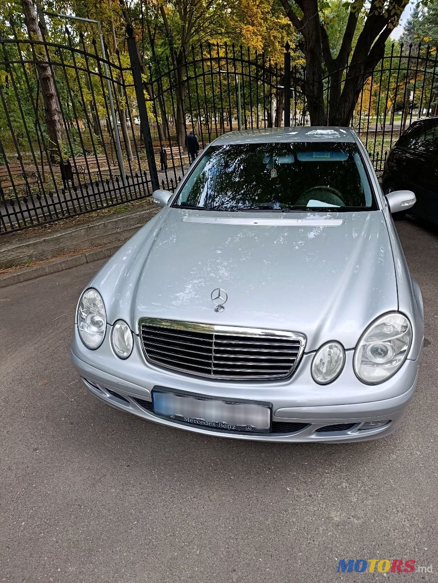 2006' Mercedes-Benz E-Class photo #2