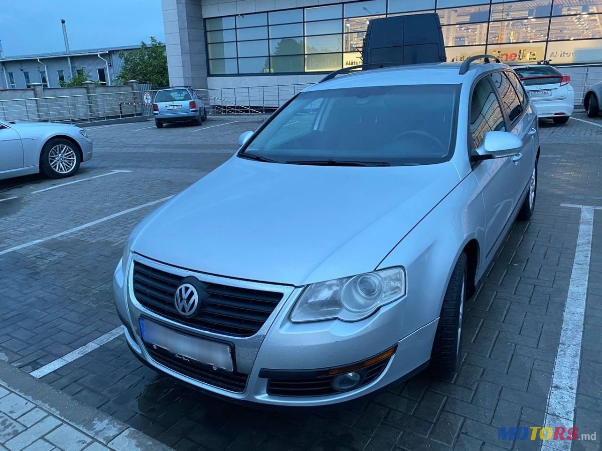 2008' Volkswagen Passat photo #1