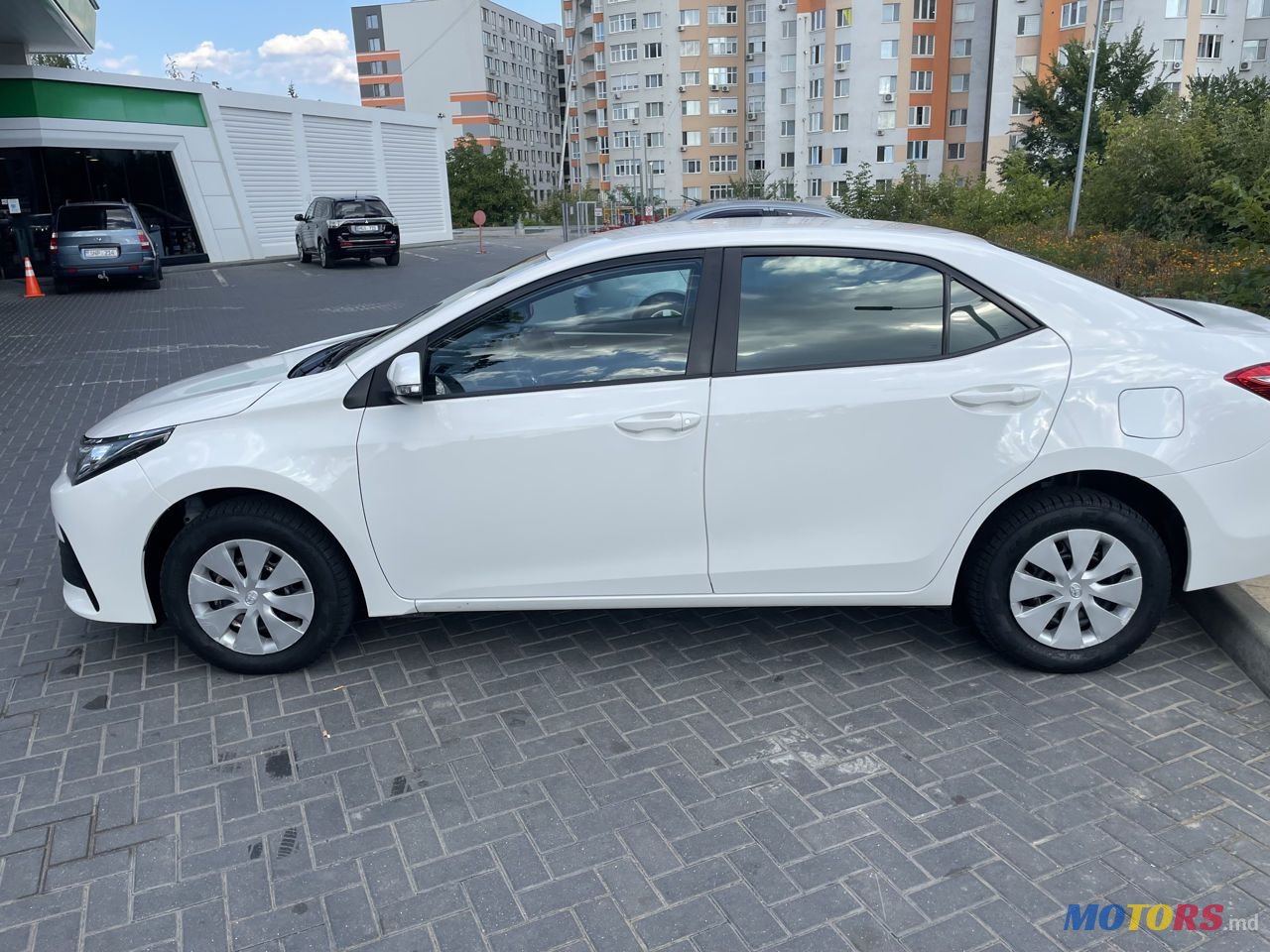 2017' Toyota Corolla photo #2