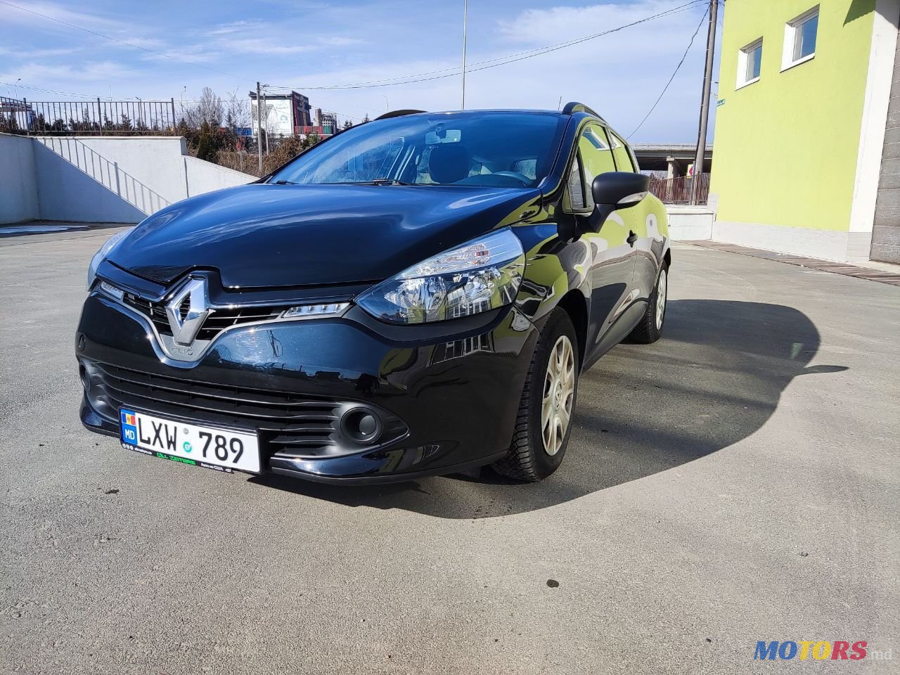 2015' Renault Clio photo #2