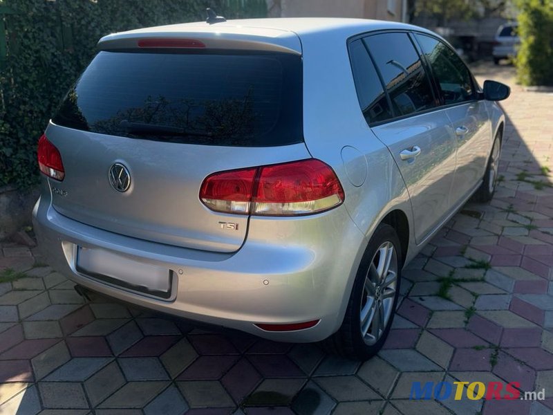 2011' Volkswagen Golf photo #3