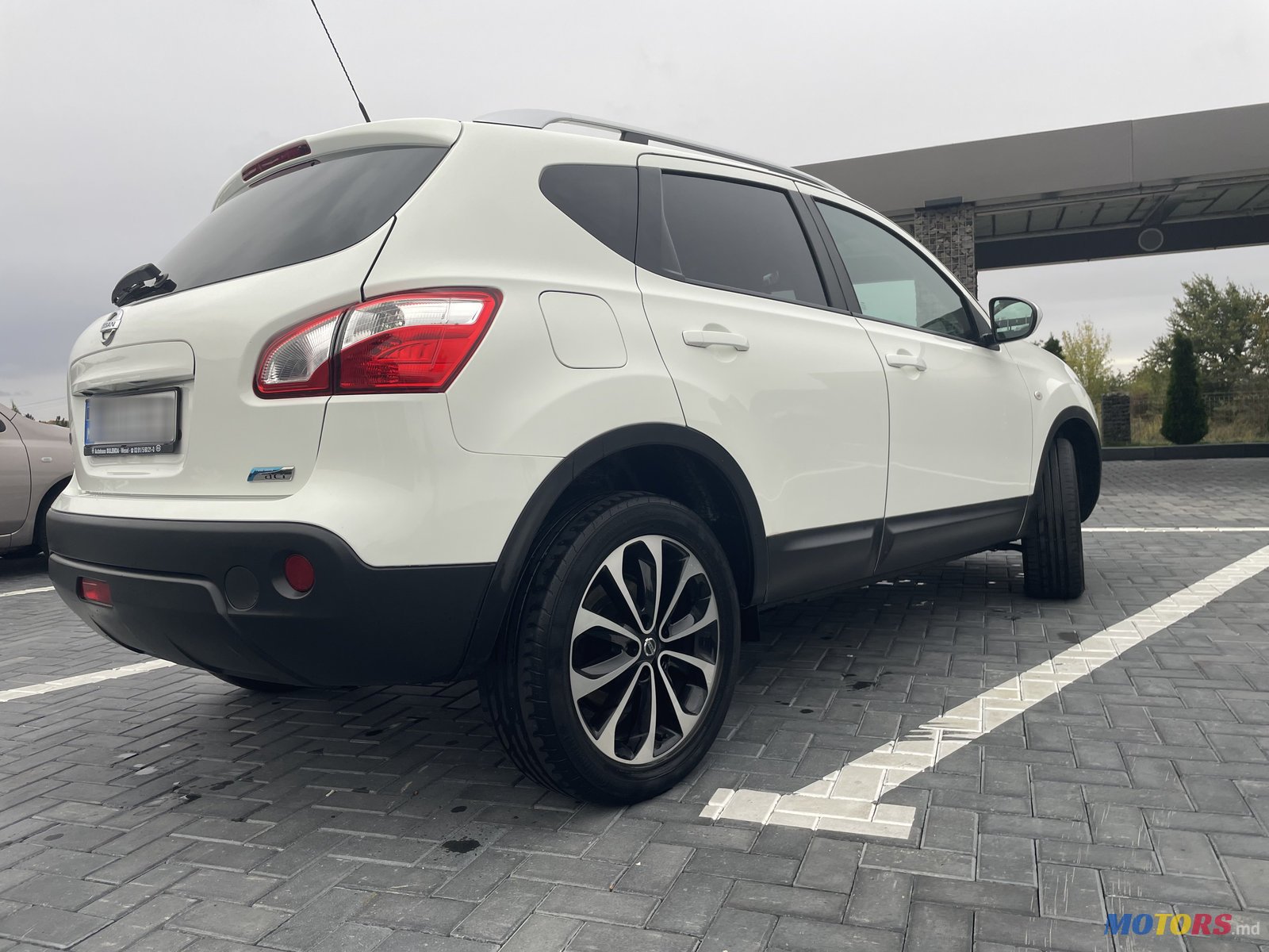 2011' Nissan Qashqai photo #2