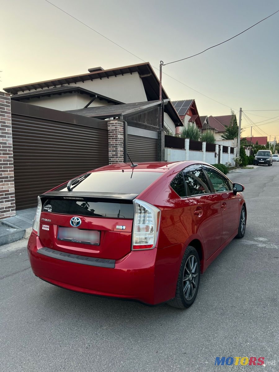 2010' Toyota Prius photo #4