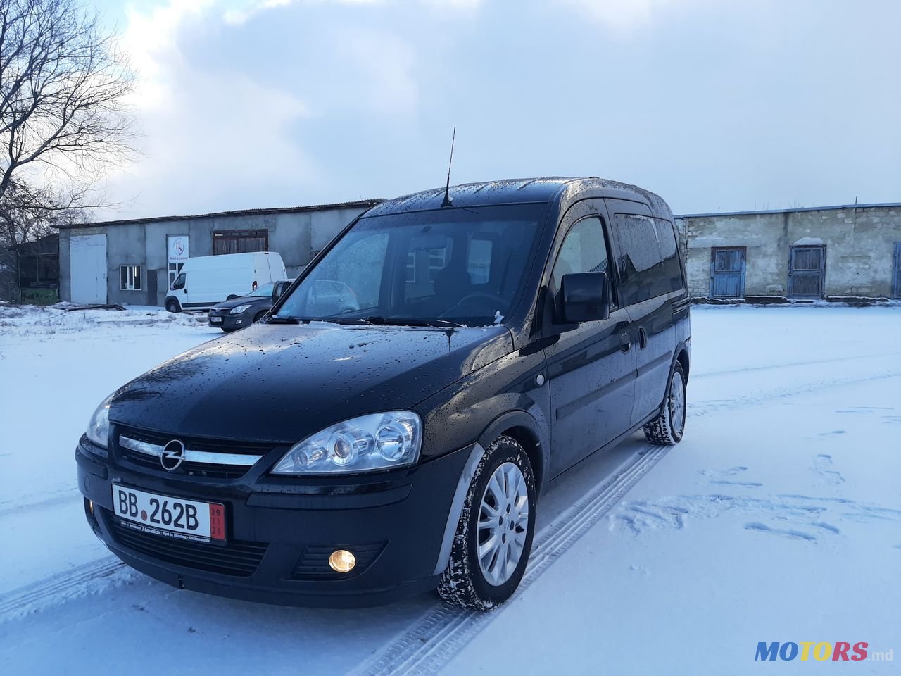 2011' Opel Combo photo #3