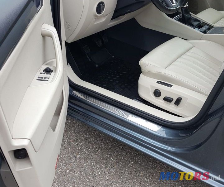 2016' Skoda Superb photo #5