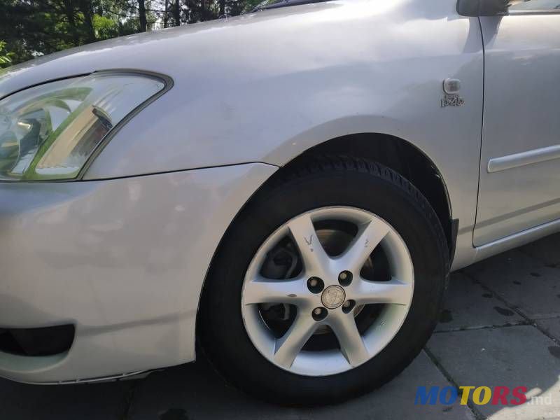 2004' Toyota Corolla photo #4