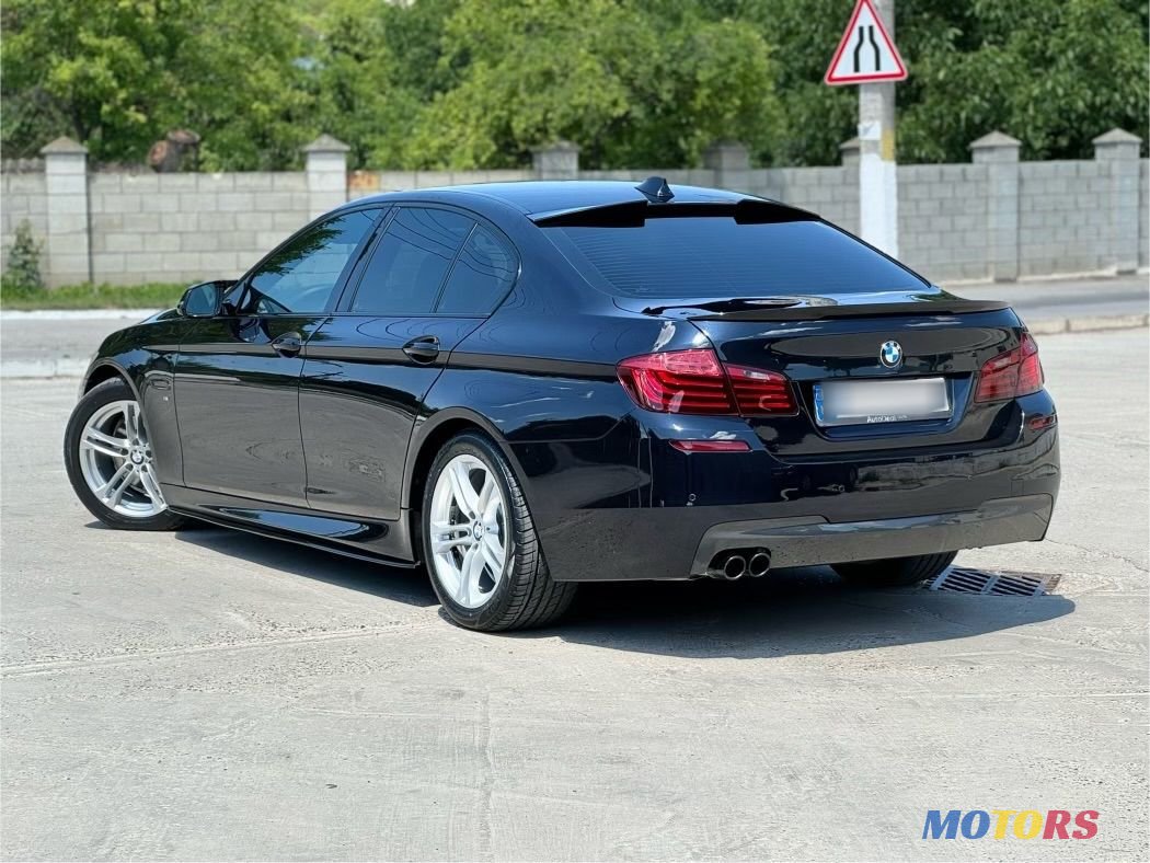 2016' BMW 5 Series photo #4
