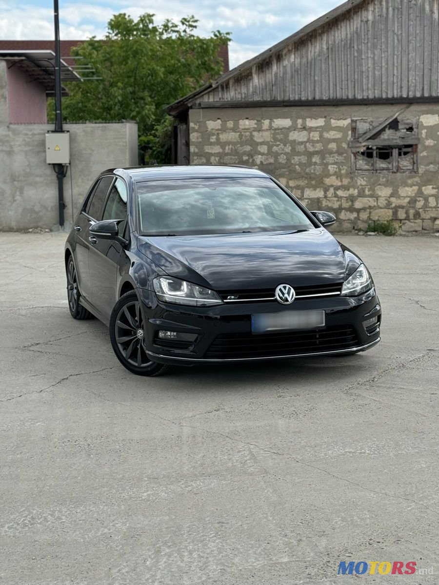 2015' Volkswagen Golf photo #2