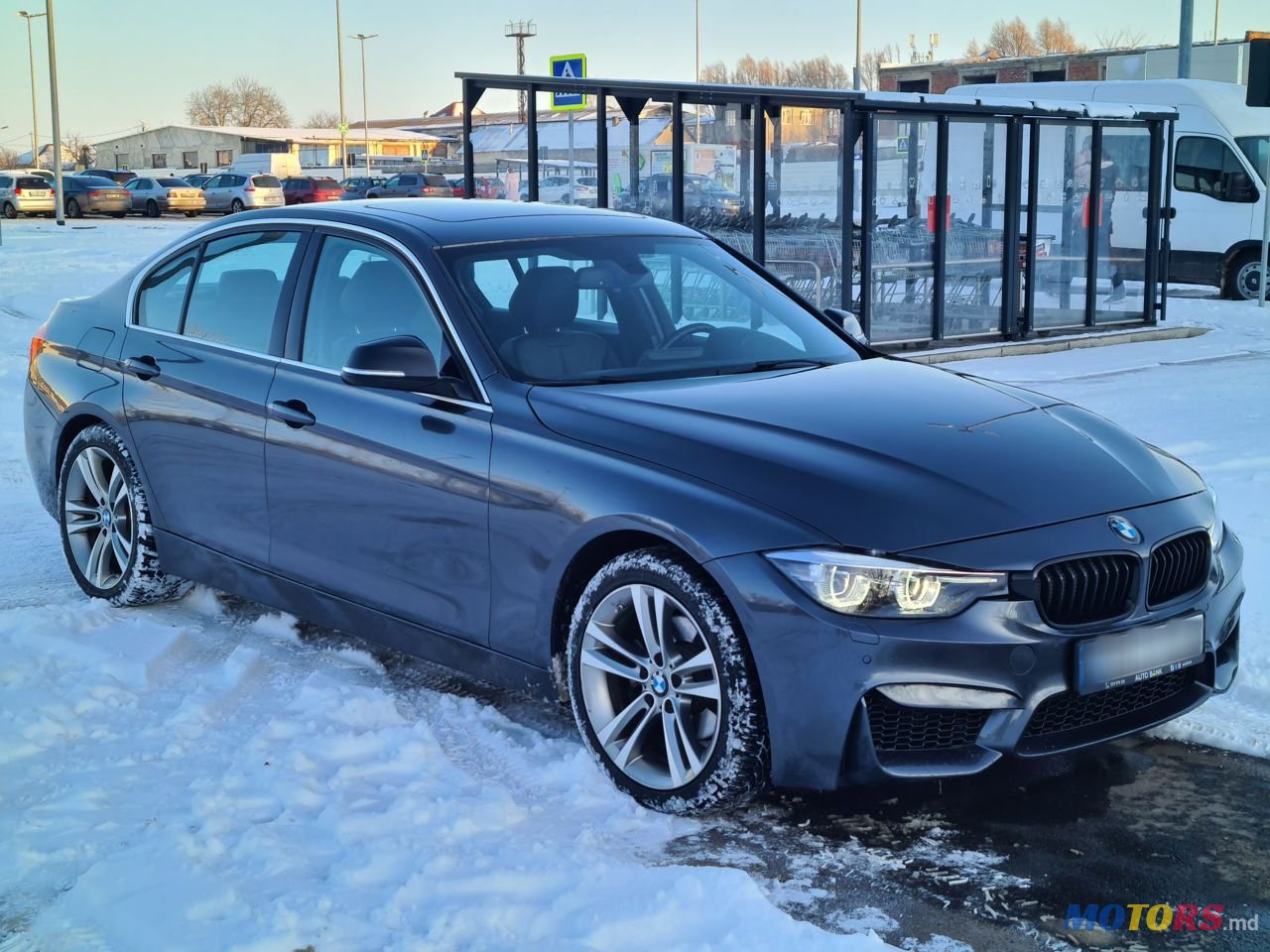 2016' BMW 3 Series photo #2