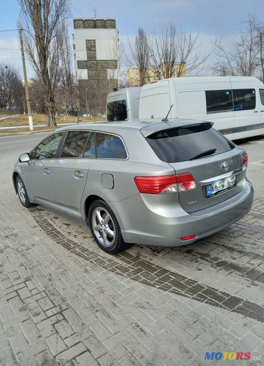 2013' Toyota Avensis photo #5