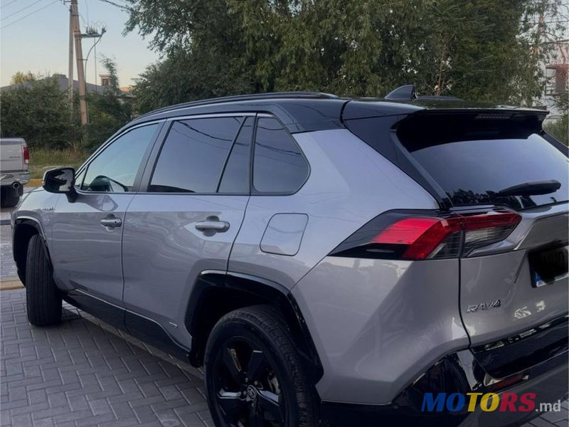 2021' Toyota RAV4 photo #6