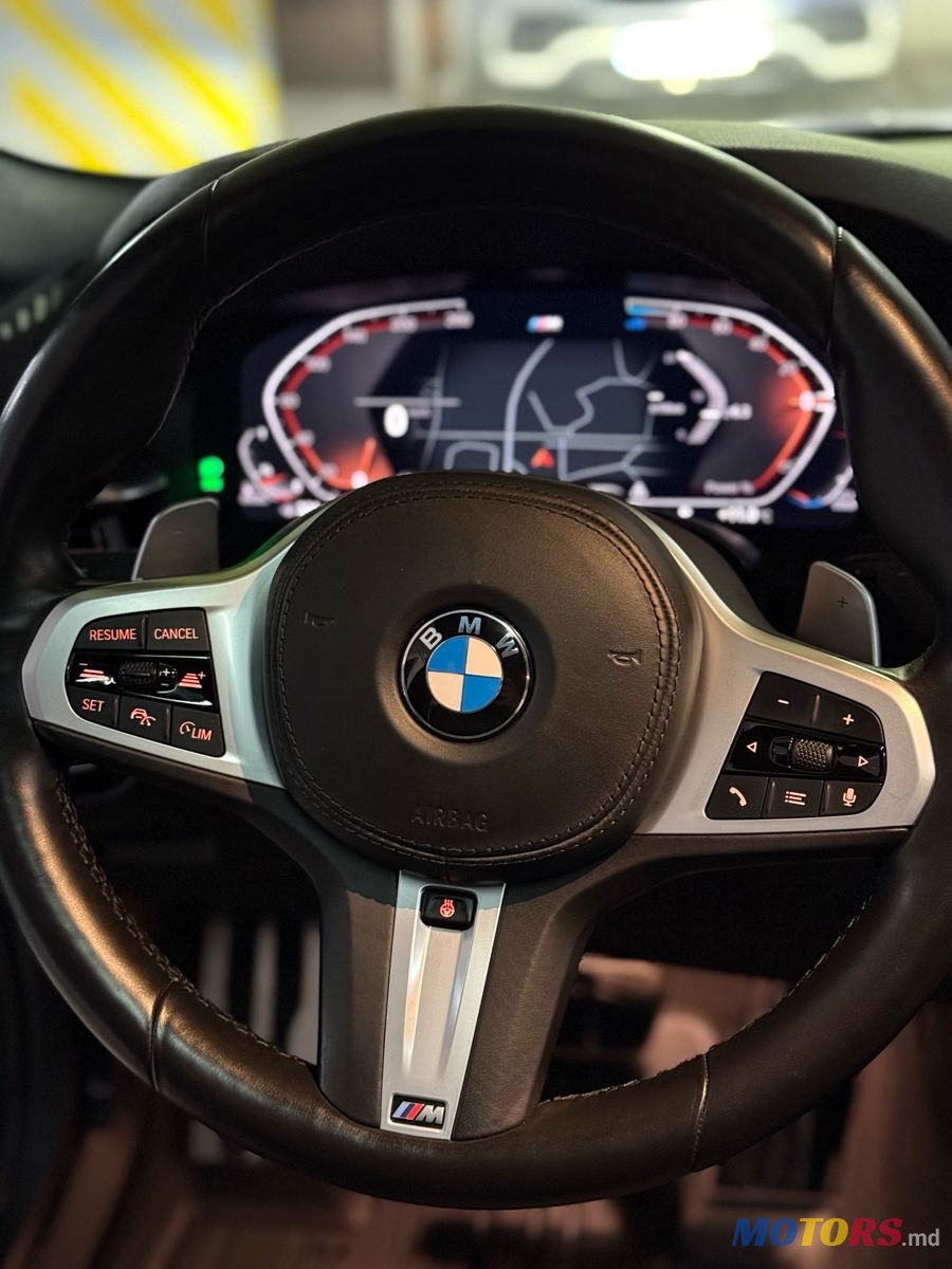 2021' BMW 5 Series photo #5