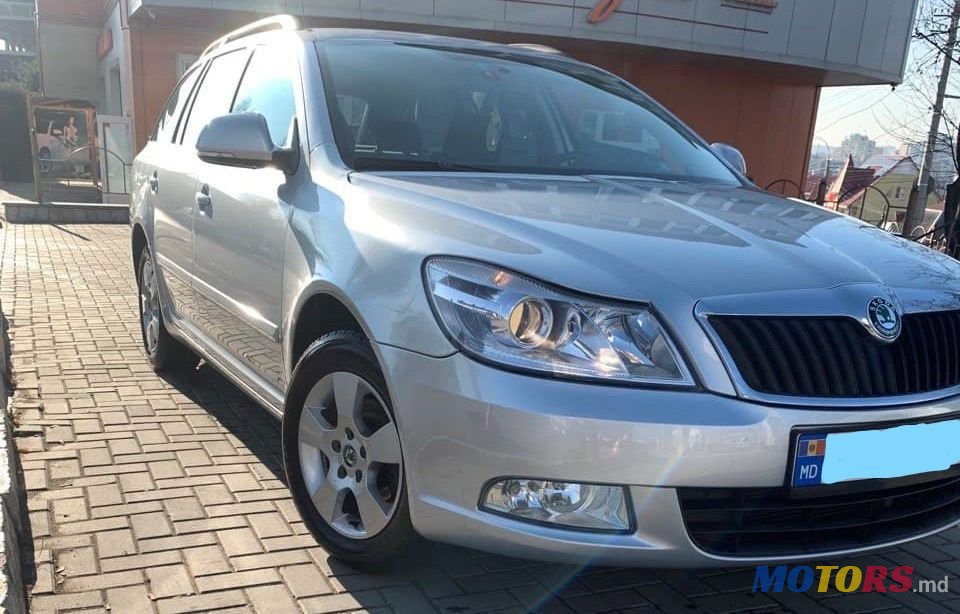 2011' Skoda Octavia photo #2