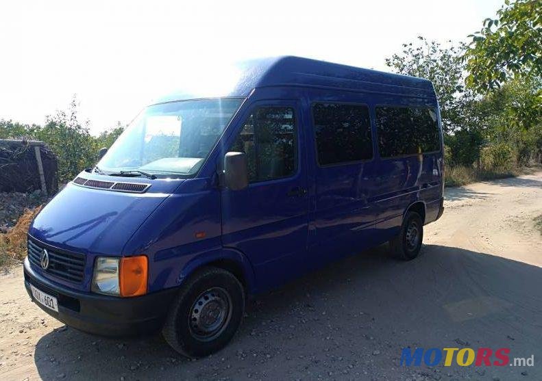 2001' Volkswagen Transporter photo #1