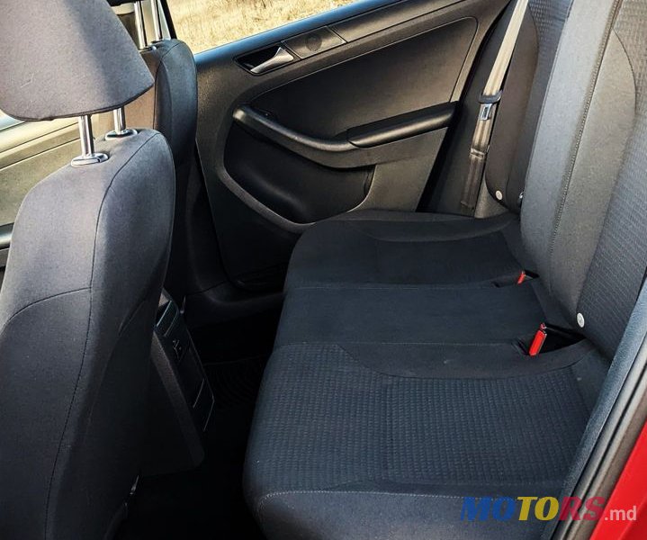 2015' Volkswagen Jetta photo #5