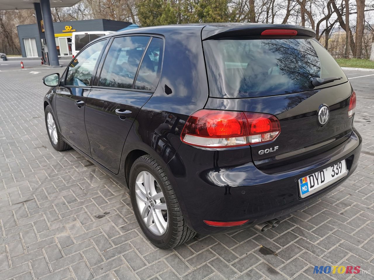 2012' Volkswagen Golf photo #5