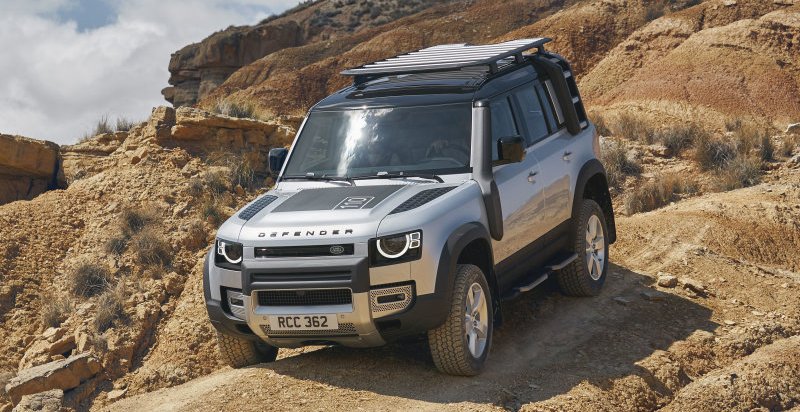 Land Rover working on tech that turns the Defender into a remote-controlled car