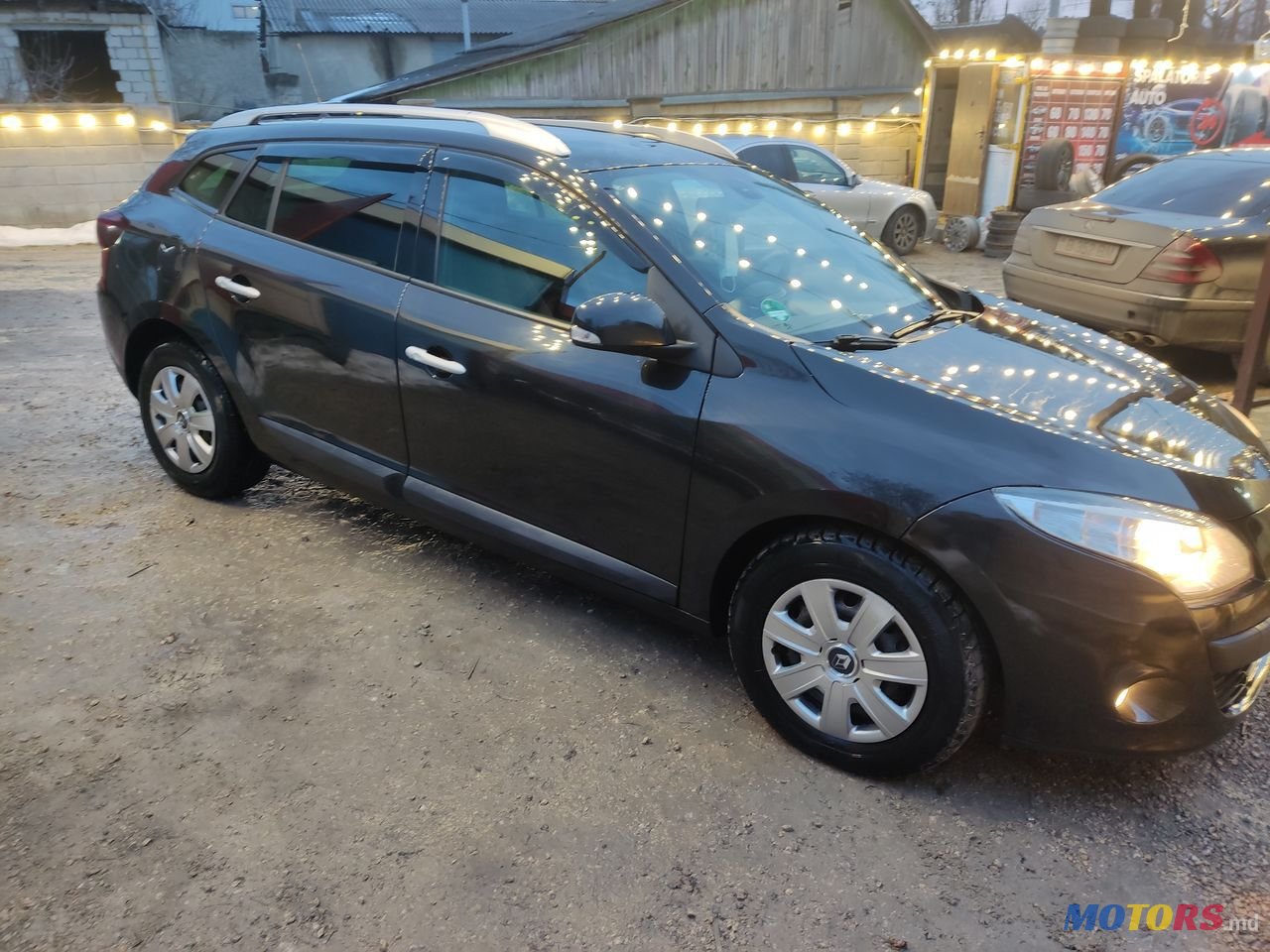 2011' Renault Megane photo #4