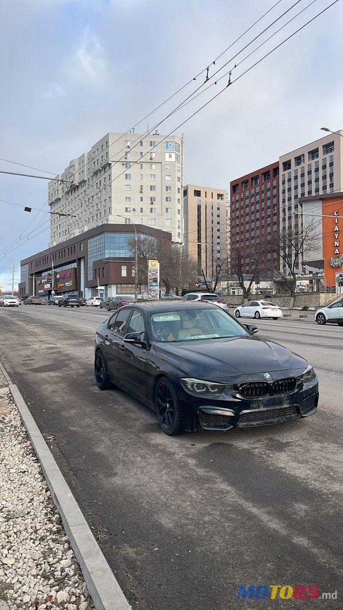 2013' BMW 3 Series photo #1