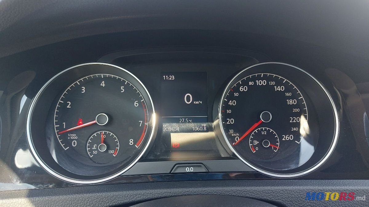 2013' Volkswagen Golf photo #6