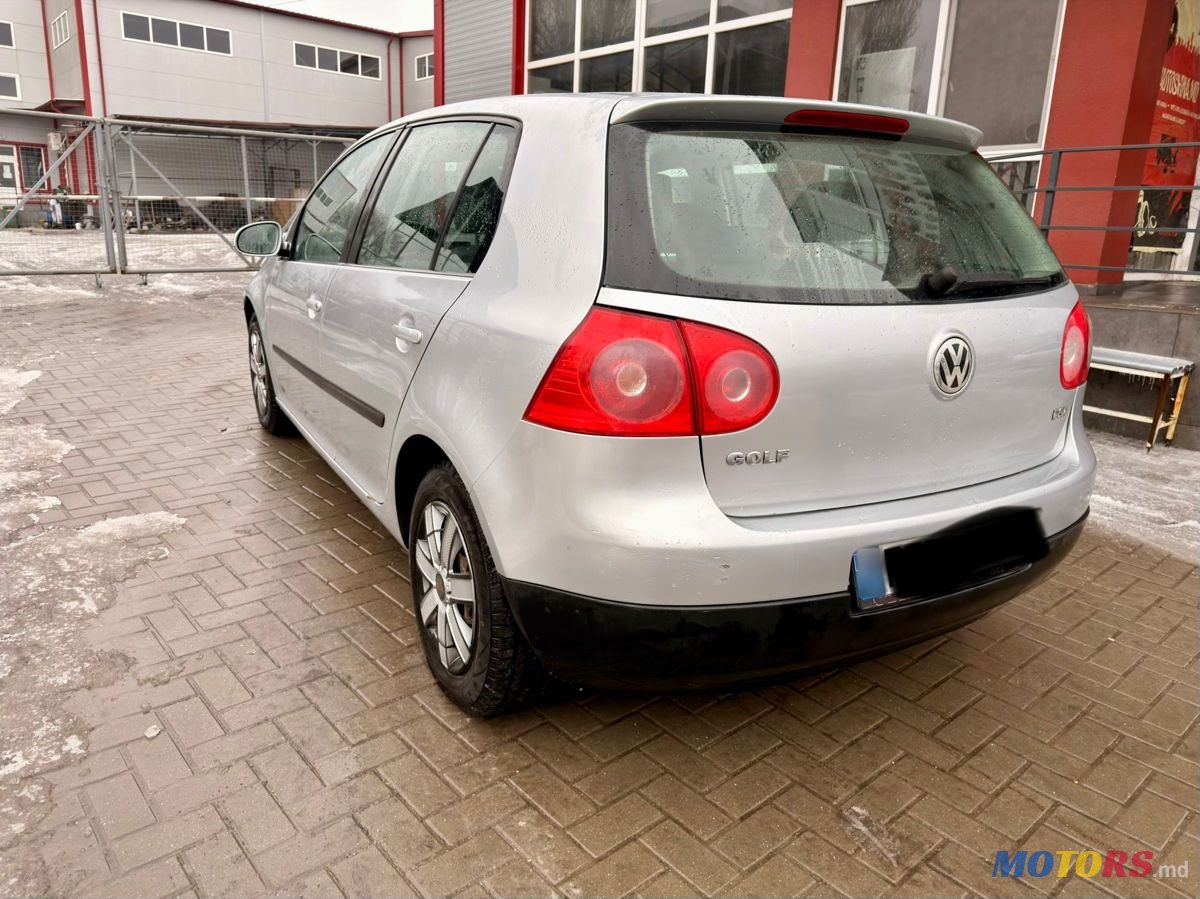 2005' Volkswagen Golf photo #5