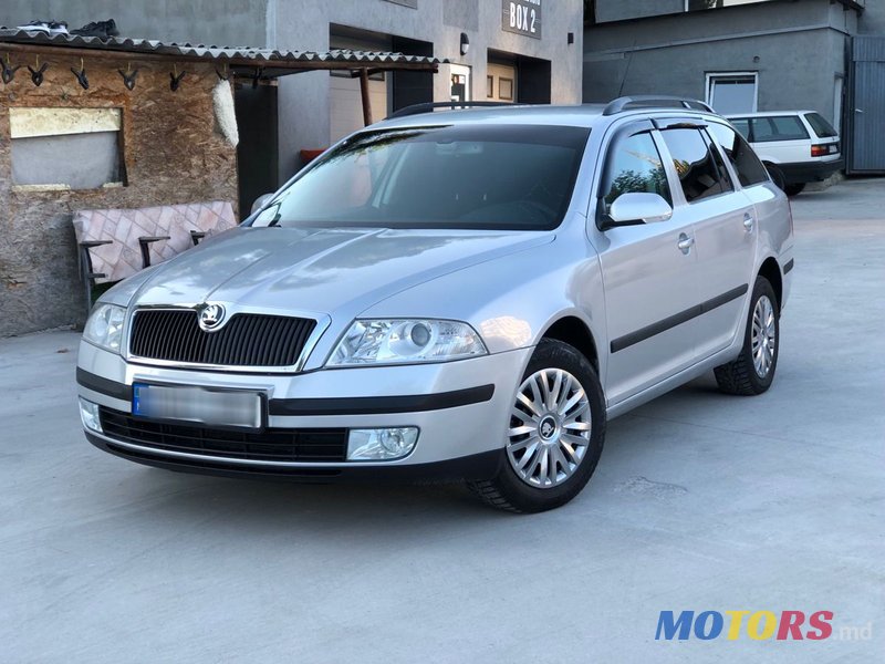 2006' Skoda Octavia photo #2