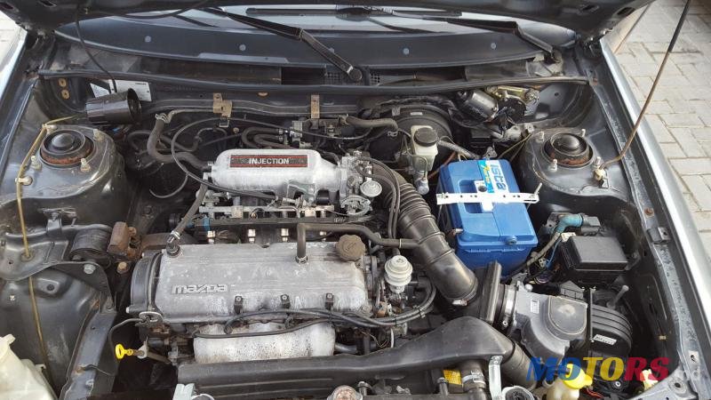 1993' Mazda 323 photo #5
