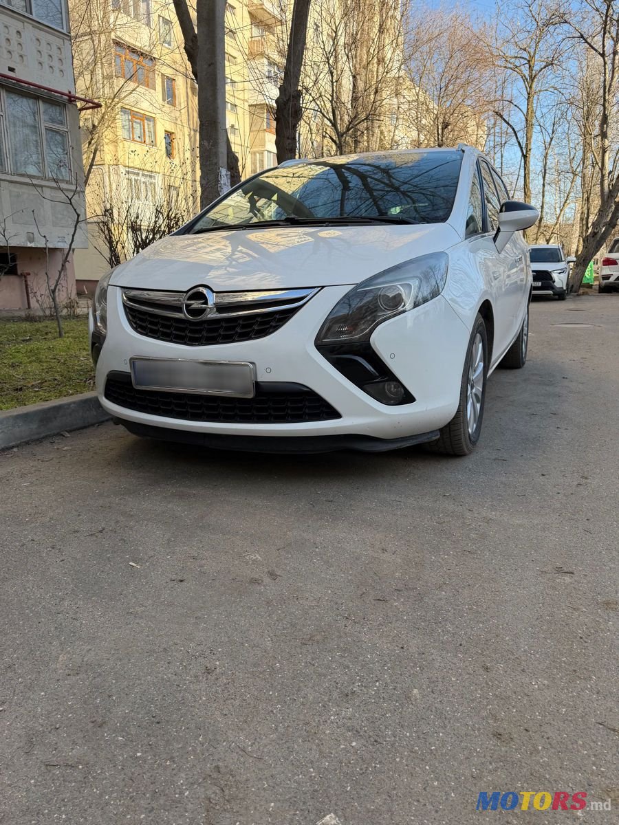 2013' Opel Zafira photo #4