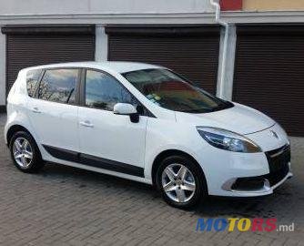 2012' Renault Scenic photo #2