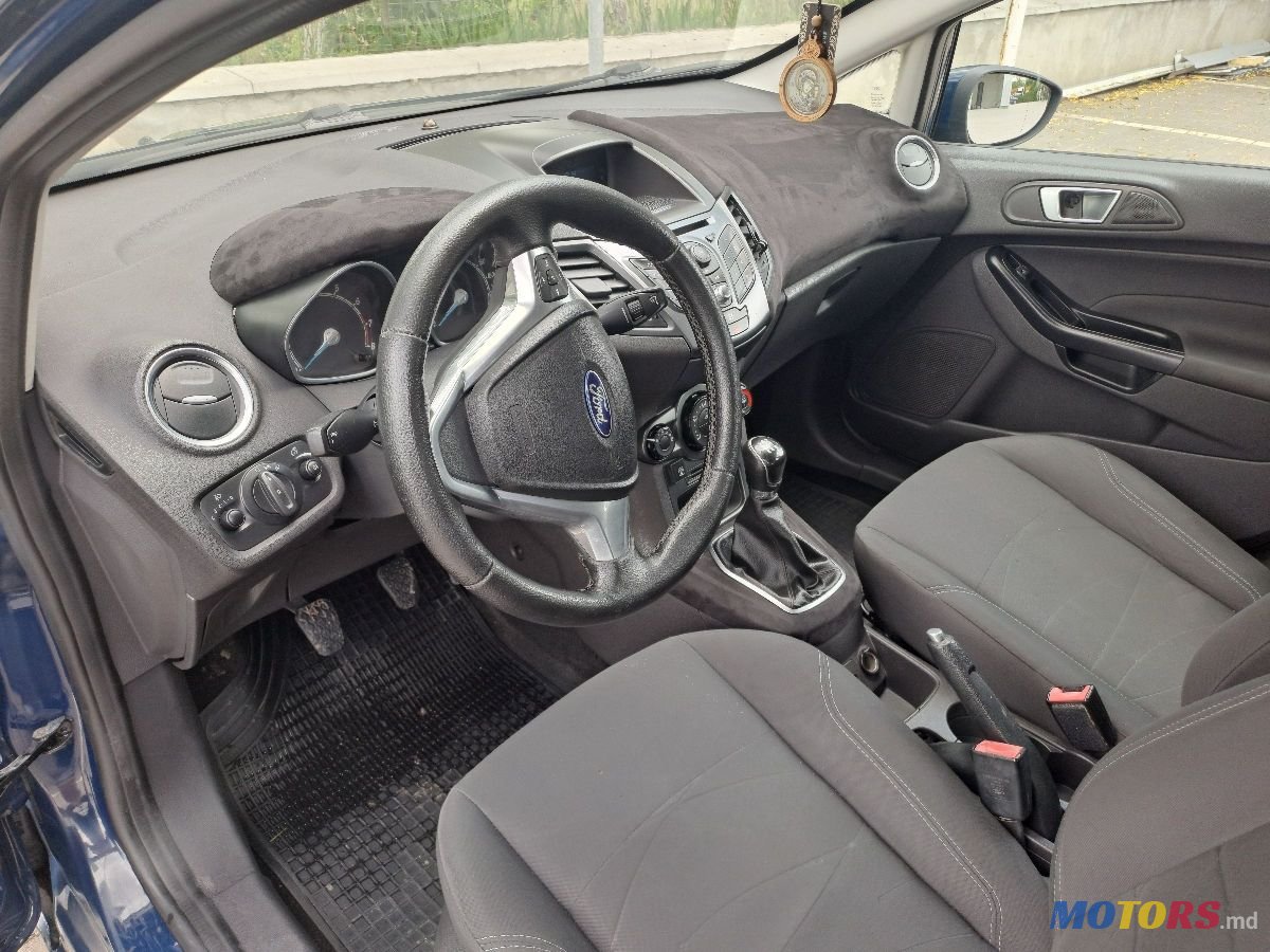 2014' Ford Fiesta photo #4