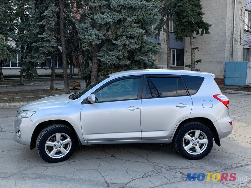 2010' Toyota RAV4 photo #3