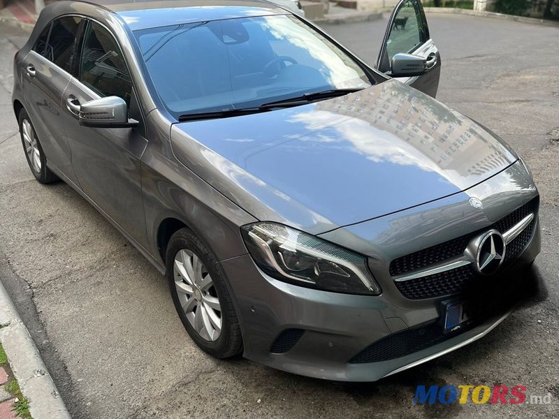 2016' Mercedes-Benz A Класс photo #2