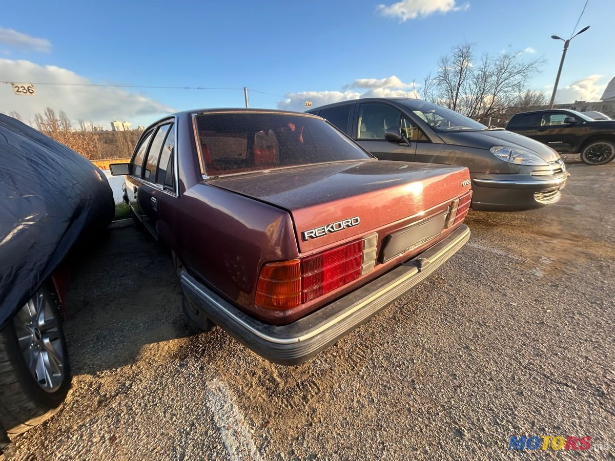 1985' Opel Rekord photo #2