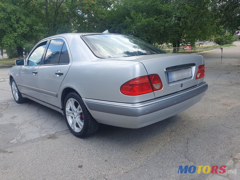 1999' Mercedes-Benz E Класс photo #4