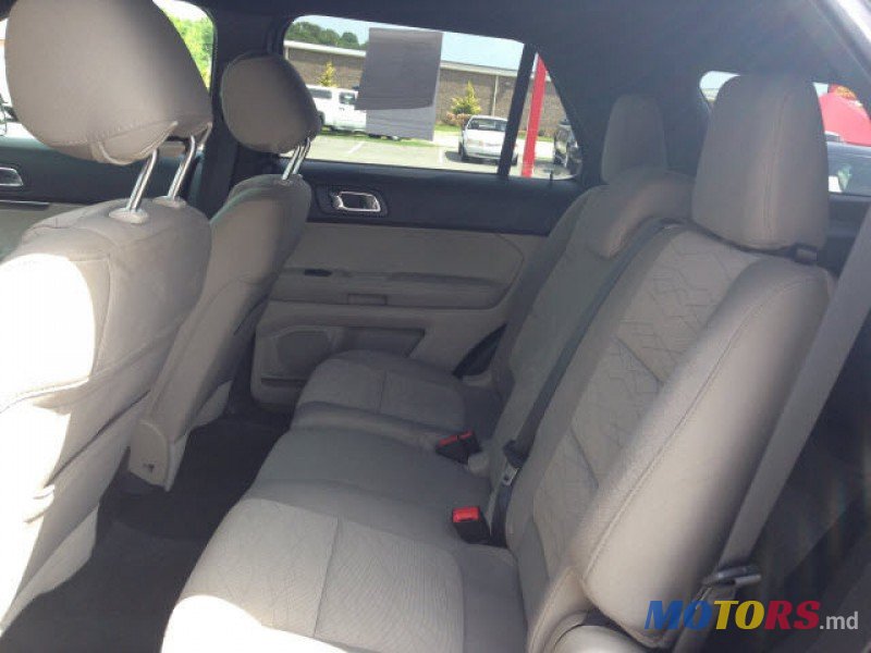 2014' Ford Explorer photo #4
