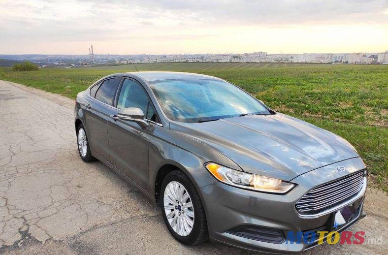 2013' Ford Fusion photo #1