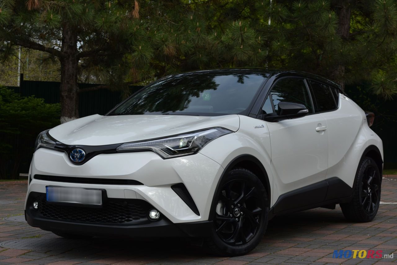 2018' Toyota C-HR photo #2