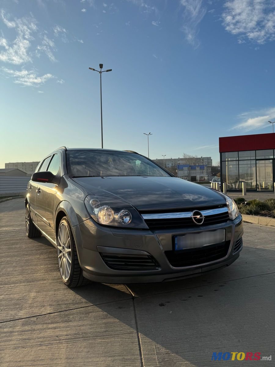 2006' Opel Astra photo #2