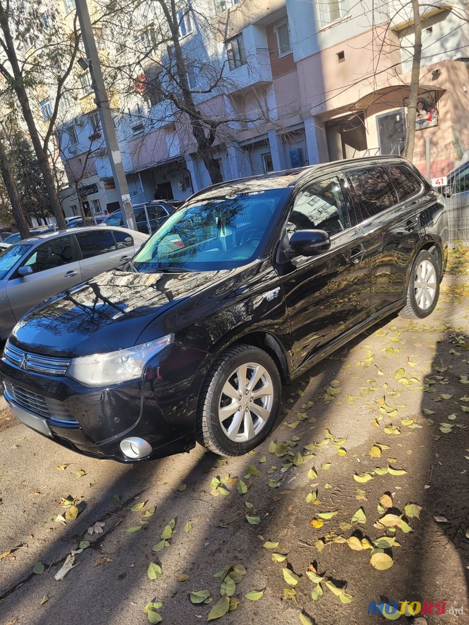 2014' Mitsubishi Outlander photo #1