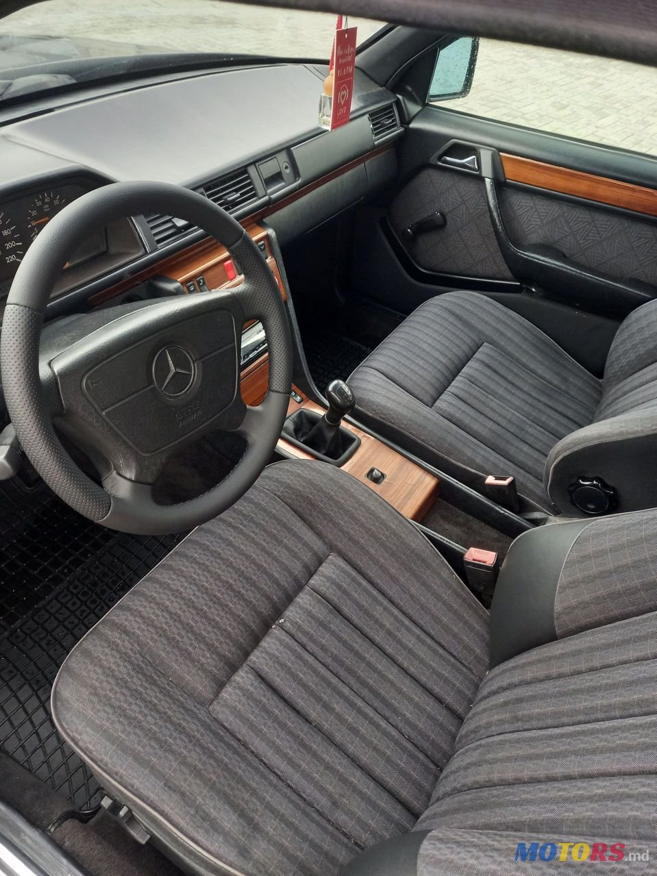 1994' Mercedes-Benz E Класс photo #3