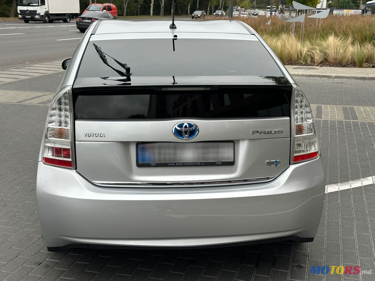 2010' Toyota Prius photo #4
