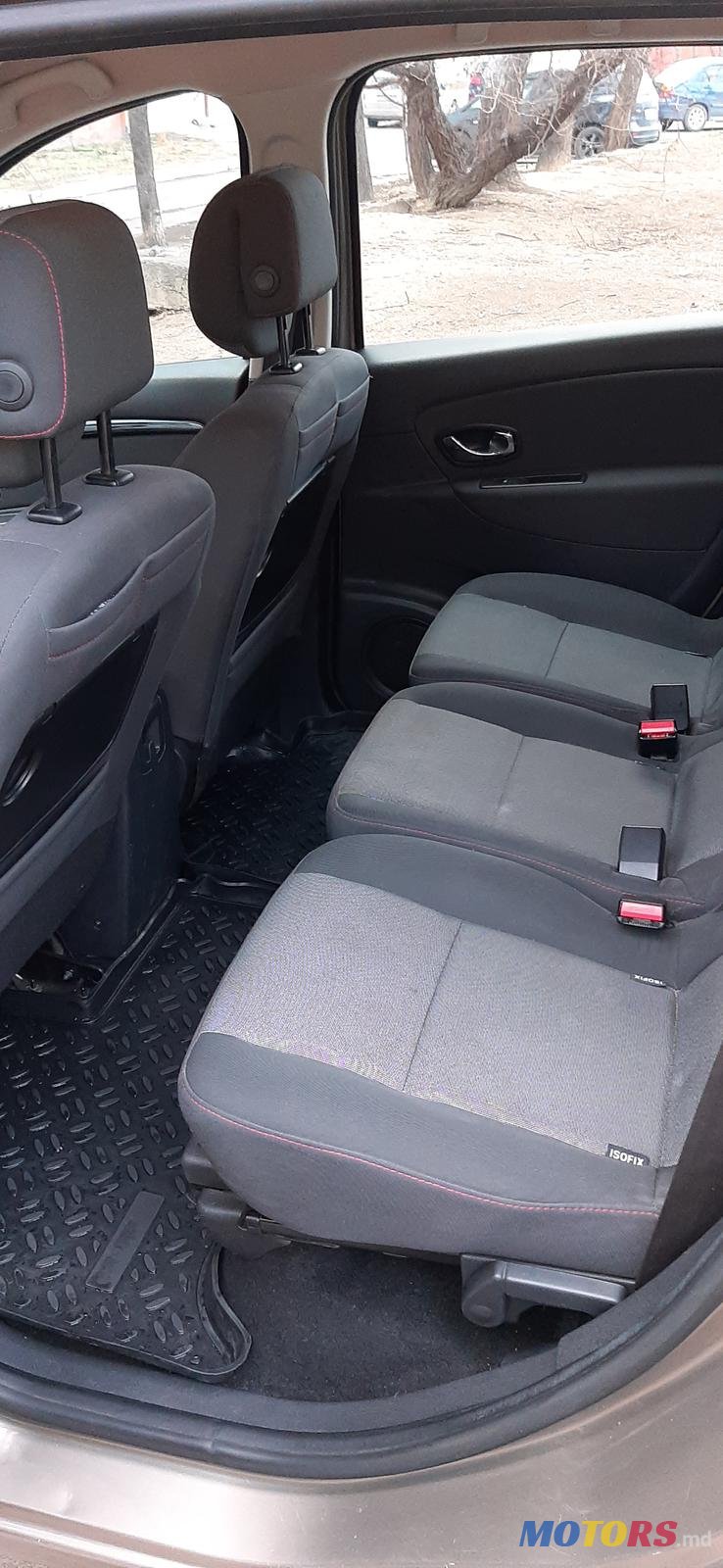 2012' Renault Megane Scenic photo #5