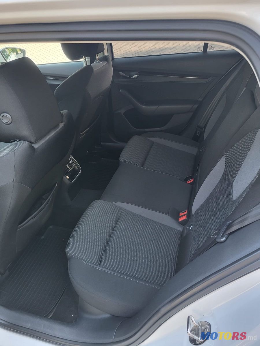 2021' Skoda Octavia photo #5