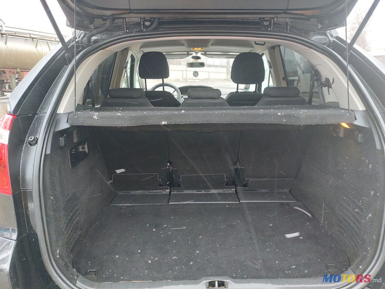 2010' Citroen C4 Picasso photo #5