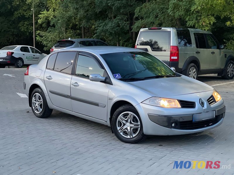 2007' Renault Megane photo #5