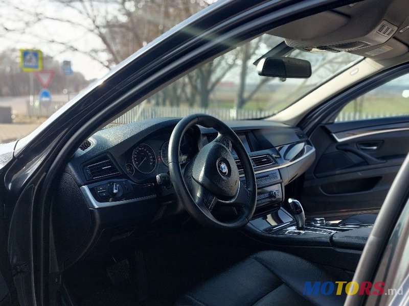 2013' BMW 5 Series photo #5