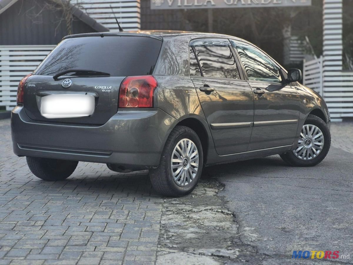 2004' Toyota Corolla photo #3