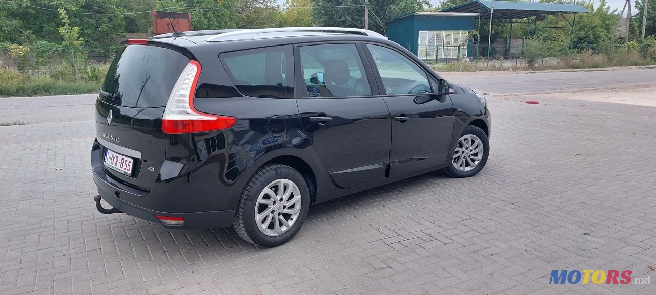 2014' Renault Grand Scenic photo #3