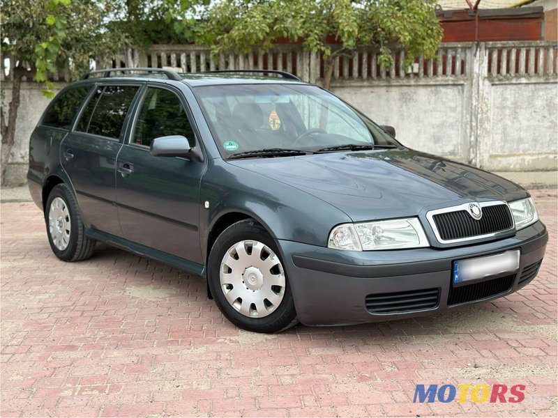 2005' Skoda Octavia photo #3