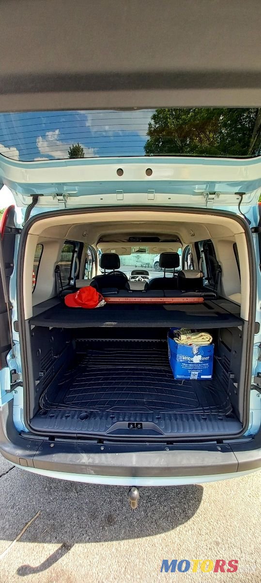 2011' Renault Kangoo photo #4